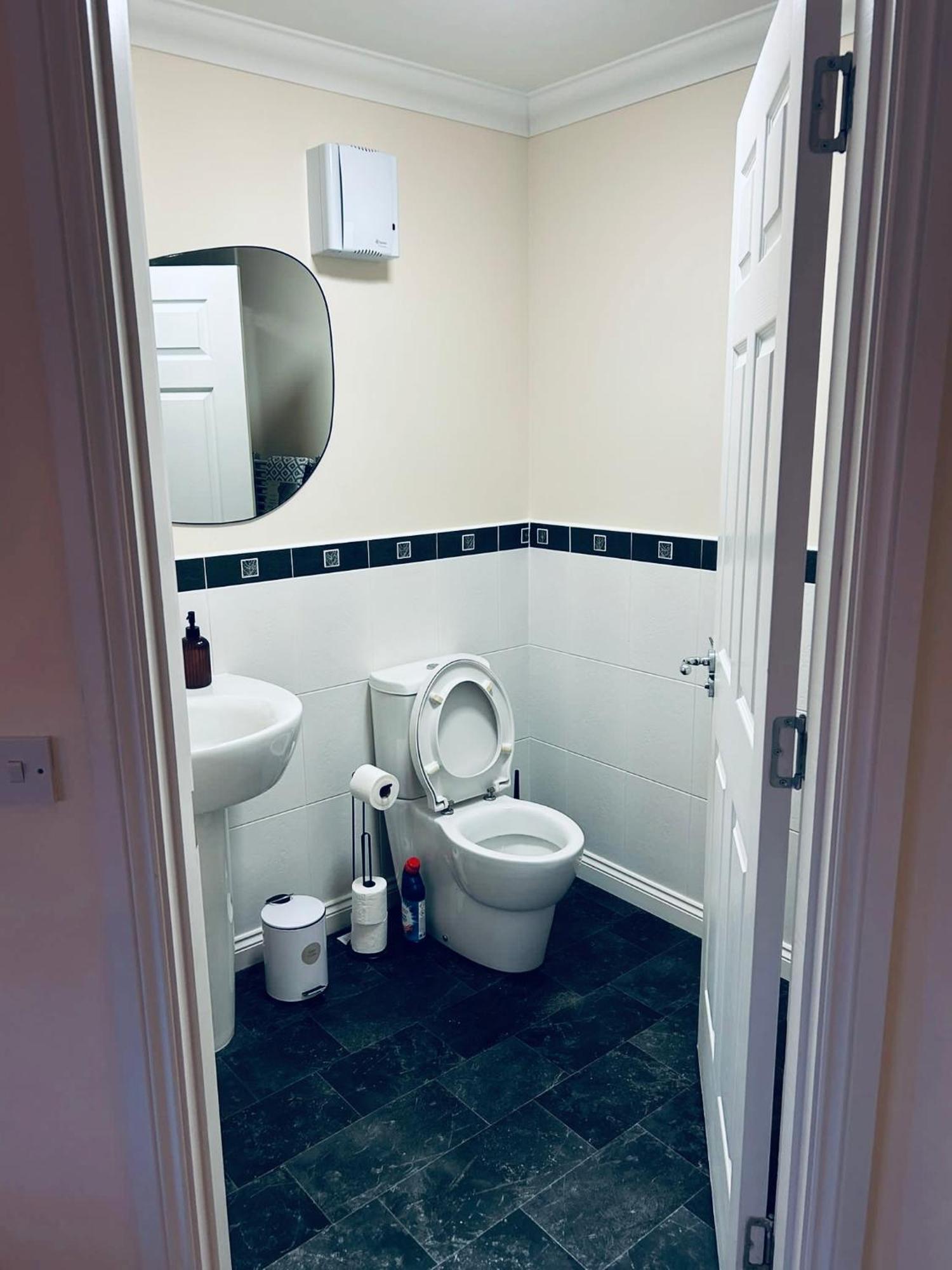 Central Cosy Riverview Apartment 2 Bed, 2 Bath, Free Parking / Wifi Inverness Eksteriør billede